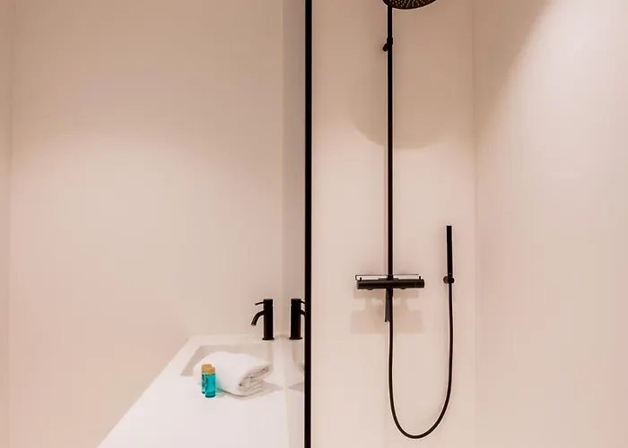 Dunvegan - Centre Luxurious For 5 奥斯滕德