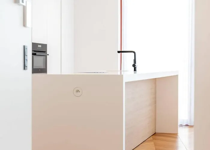 Dunvegan - Centre Luxurious For 5 Apartment *